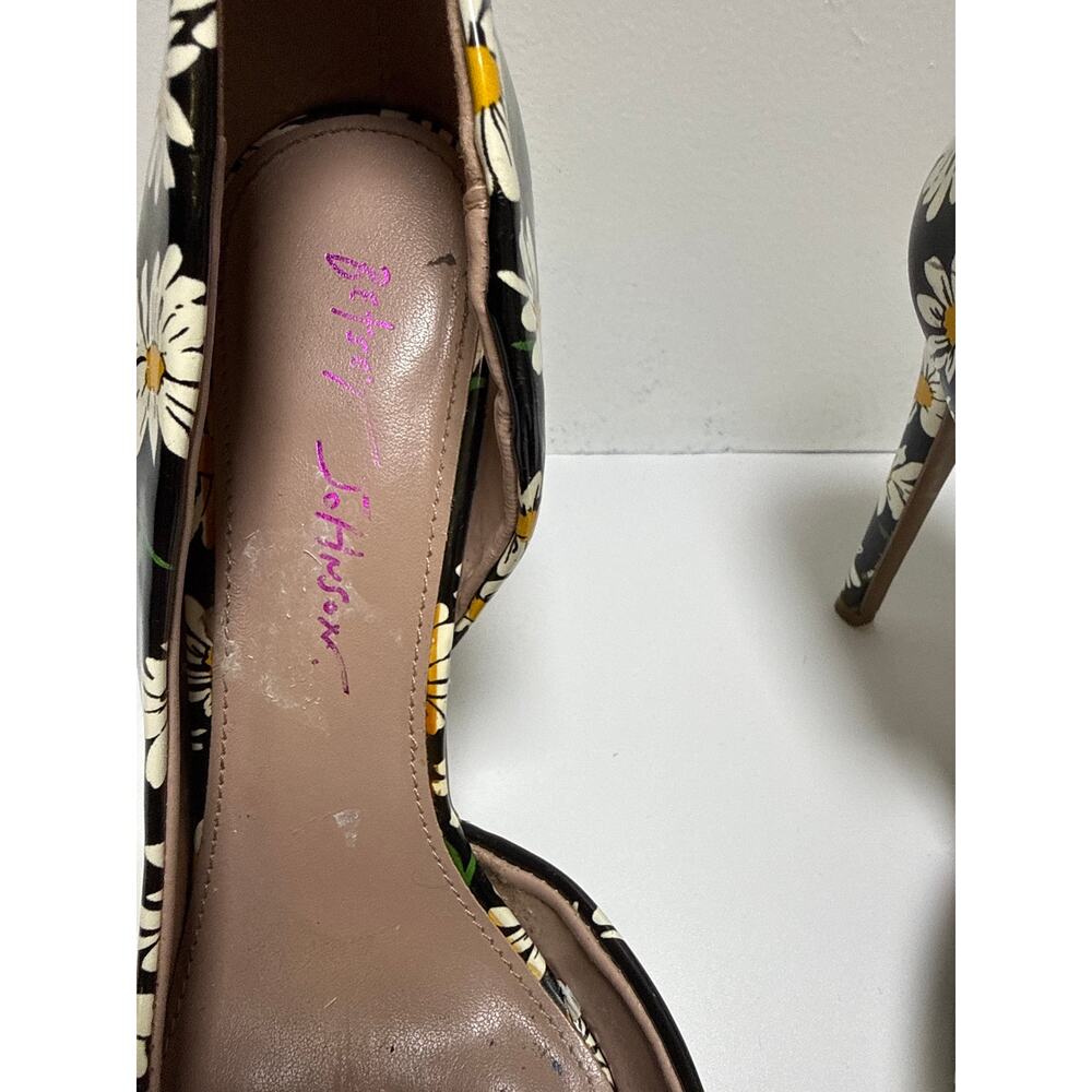 Betsey Johnson Prince Black Daisy Floral Patent D'Orsay Bow Pumps Heels Size 8 - Picture 2 of 6